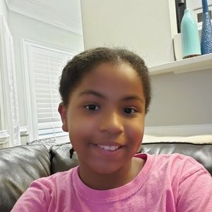 Meet your Posher, Eva